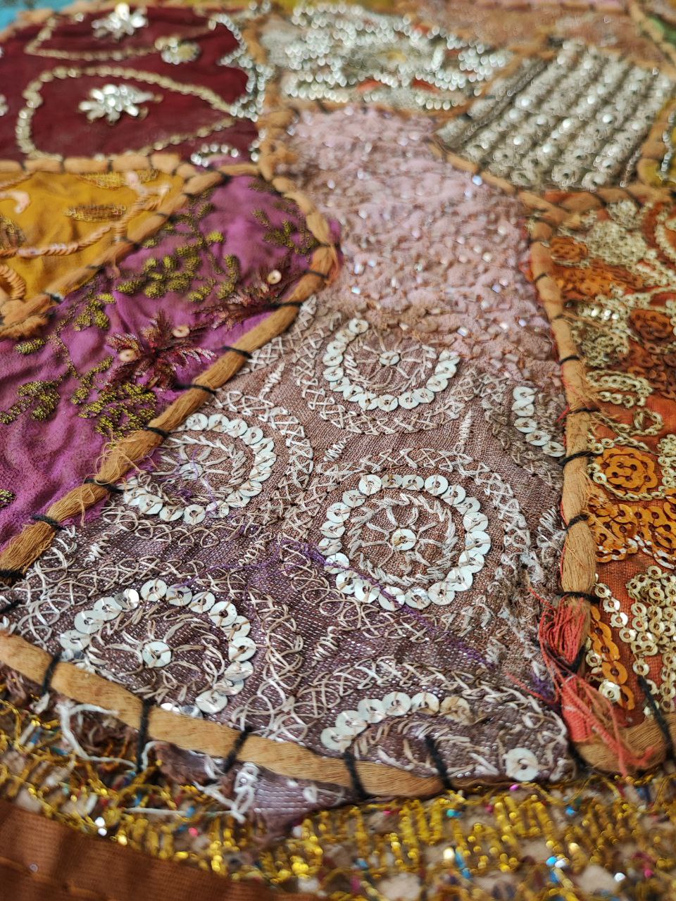 رومیزی سنتی گرد مدل سوزن دوزی - Image 4