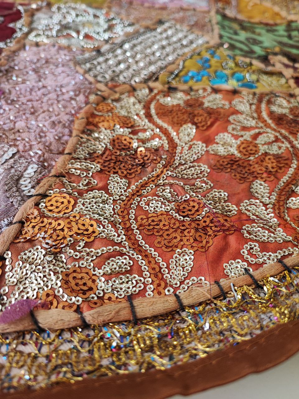 رومیزی سنتی گرد مدل سوزن دوزی - Image 3